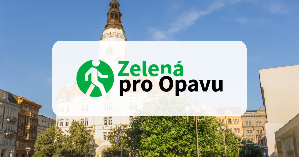 Logo Zelené pro Opavu nad radnicí na Horním náměstí